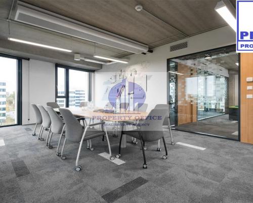 Włochy: lokal biurowy na wynajem