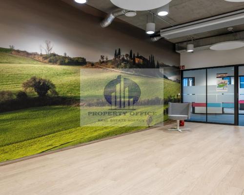 Włochy:lokal biurowy na wynajem