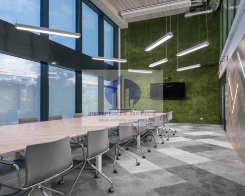 Włochy: lokal biurowy na wynajem