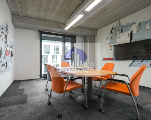 Włochy: lokal biurowy na wynajem