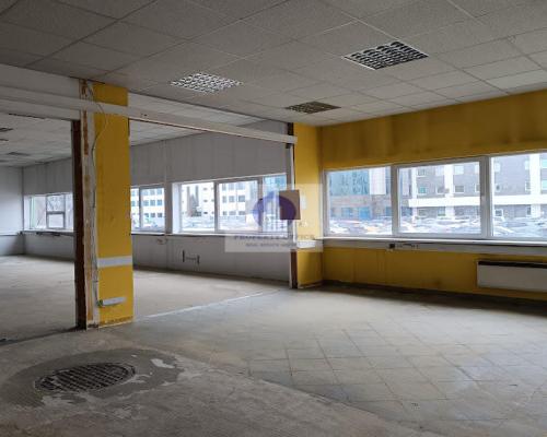 Mokotów: lokal biurowo-usługowy na wynajem