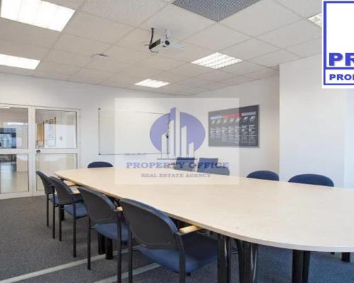 Włochy: lokal biurowy na wynajem