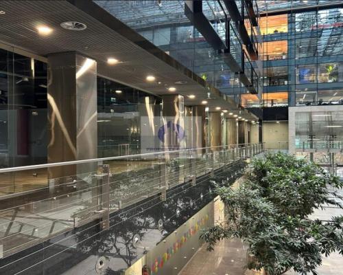 Śródmieście: lokal usługowo-biurowy na wynajem