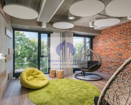 Włochy: lokal biurowy na wynajem