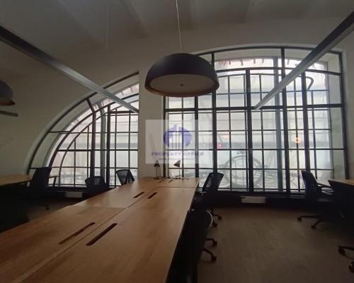 Śródmieście: umeblowane biuro na wynajem