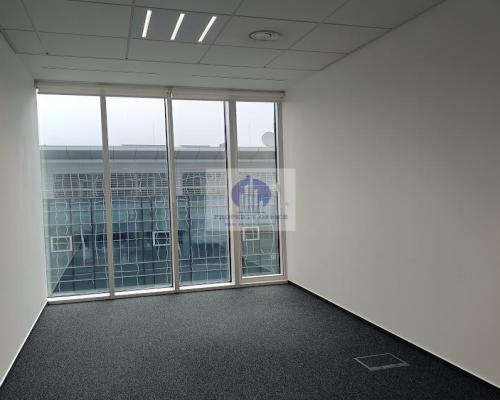 Włochy: lokal biurowy na wynajem