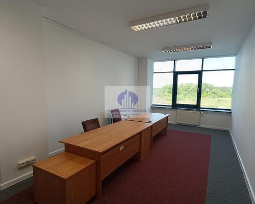Targówek: lokal biurowy na wynajem