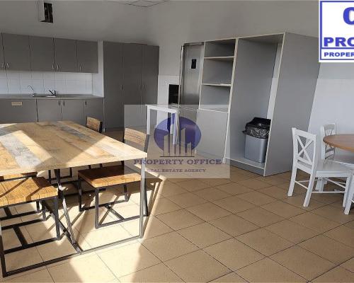 Włochy: lokal biurowy na wynajem