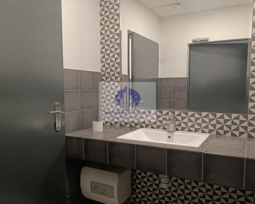 Włochy: lokal biurowy na wynajem