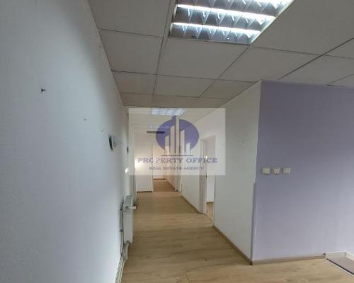 Włochy: lokal biurowy na wynajem