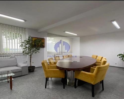 Targówek: magazyn/usługi 335 m2