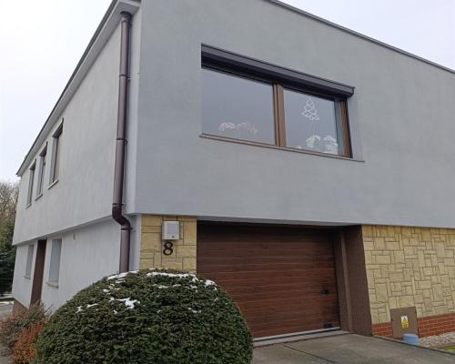 Dwukondygnacyjny dom z ogrodem w Zabrzu