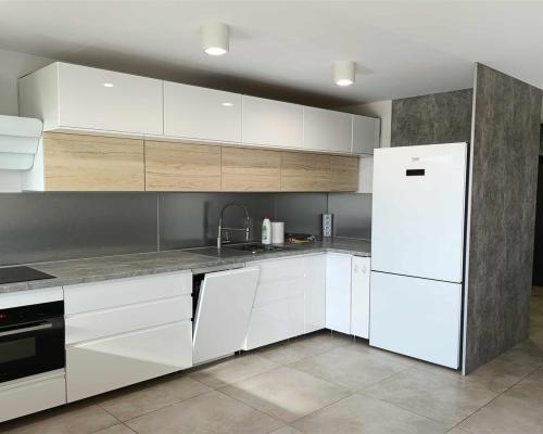 Dwupoziomowe mieszkanie w pobliżu radiostacji