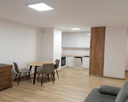 Apartament z garażem podziemnym na os.Karolinki