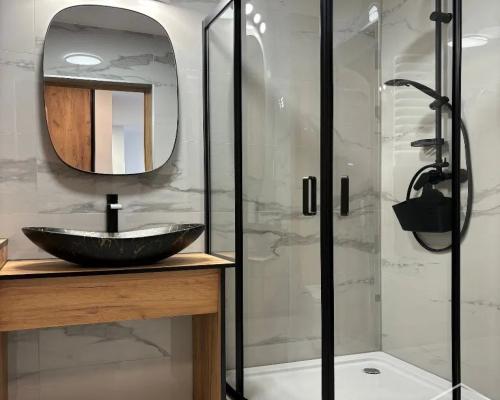 Apartament z garażem podziemnym na os.Karolinki