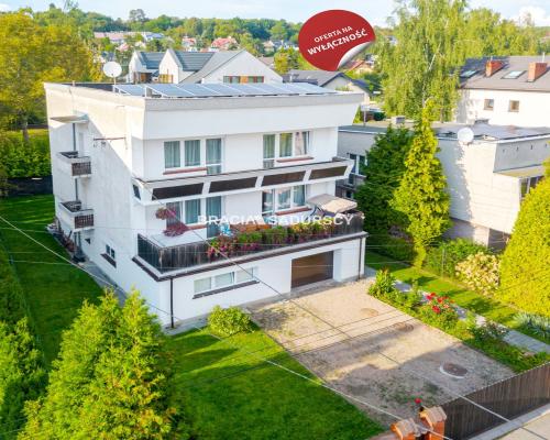 ATRAKCYJNY DOM W ZNAKOMITEJ LOKALIZACJI