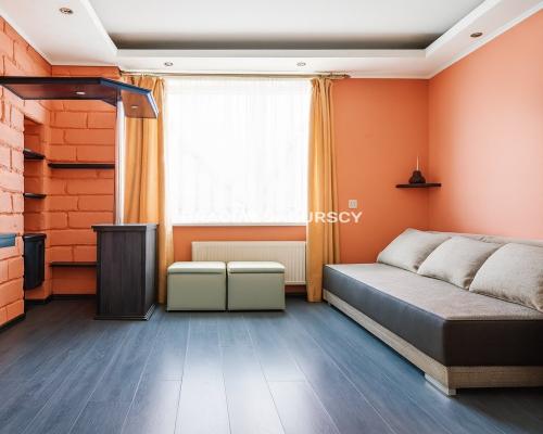 SWOSZOWICE, DOM W ZABUDOWIE BLIŹNIACZEJ, 3 POK