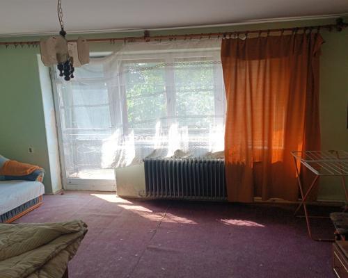 Budynek z lat 70-tych w Targowisku gm.Kłaj