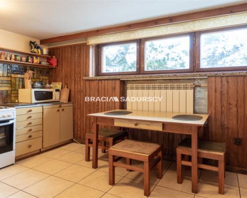 Łysa Góra, przestronny dom z potencjałem, 9 arów