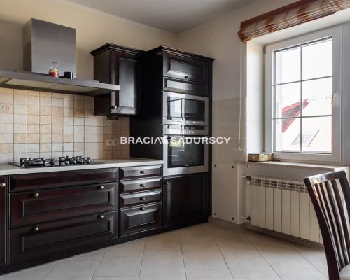 Dwa duże mieszknia + lokal usługowy, wysokie ROI