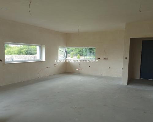 Nowoczesny dom w zielonej okolicy 150m2