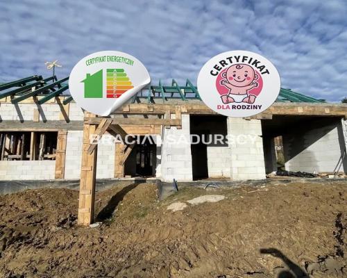 Dom z garażem i pięknym widokiem – Głogoczów