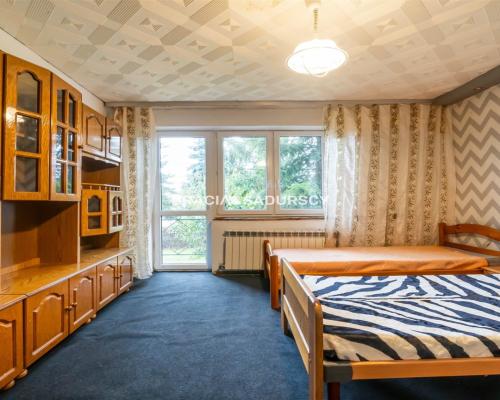 Na sprzedaż dom o powierzchni 220 m2, z 2 garażami