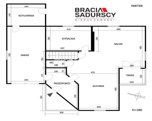 Dom wolnostojący wśród lasów i paru krajobrazowego