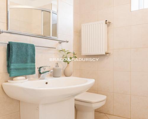 Wolnostojący dom w znakomitej lokalizacji