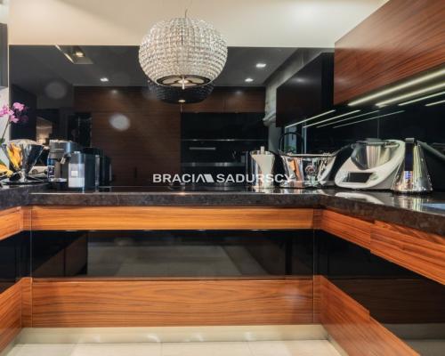 Piękny dom w Bibicach - kameralne osiedle