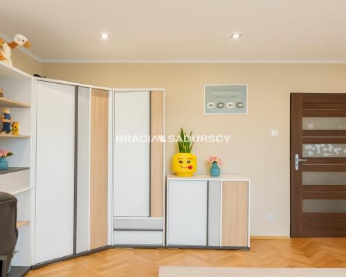 Dom wolnostojący na 15 arowej działce Opatkowice