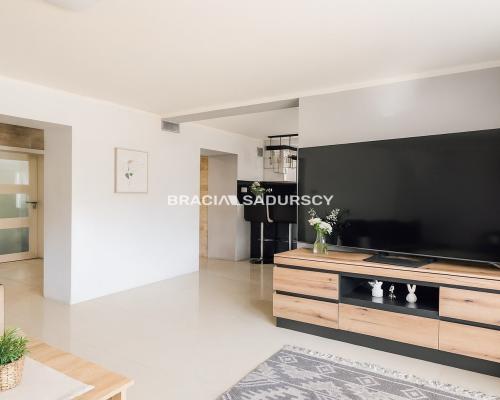 Dom wolnostojący na 15 arowej działce Opatkowice