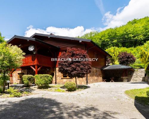 Dom na sprzedaż w pięknej, zielonej okolicy!