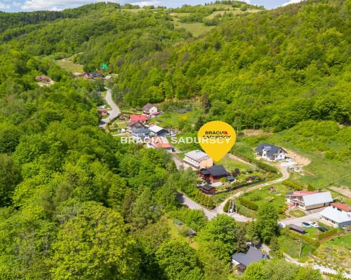 Dom na sprzedaż w pięknej, zielonej okolicy!