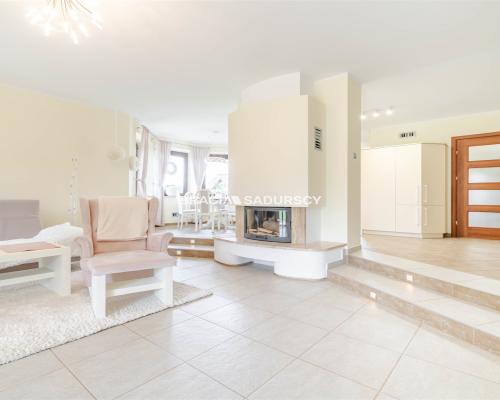 Komfortowy dom pod Wieliczką na dużej działce