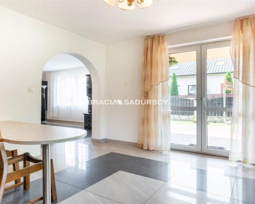 Dom wolnostojący gotowy do zamieszkania