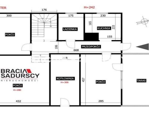 Dom gotowy do zamieszkania z pięknym ogrodem