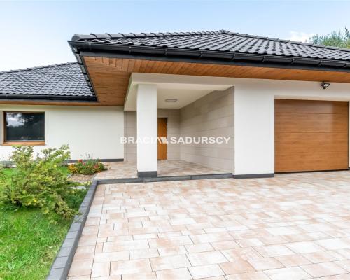 Nowoczesny parterowy dom wolnostojący Węgrzce