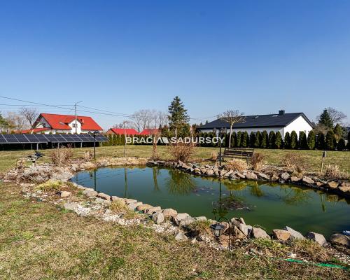 Luksusowy dom 350 m² z fotowoltaiką – blisko Żabna