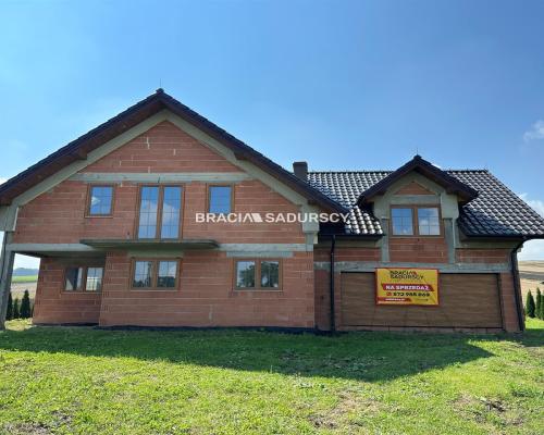 Dom na wsi, duża działka 30 km od Krakowa