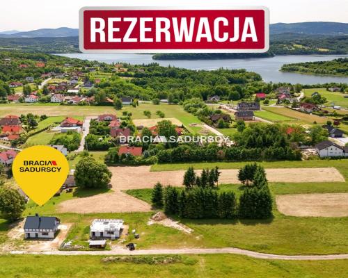 Dom w spokojnej okolicy Jeziora Dobczyckiego.