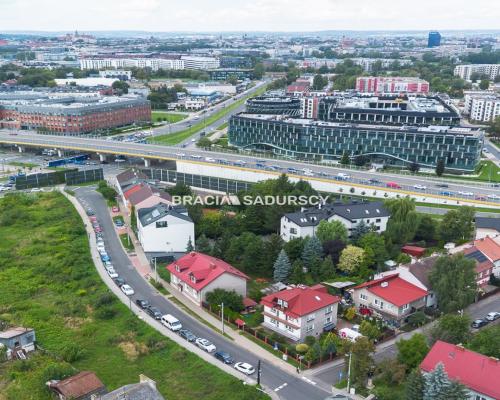 Dom z potencjałem inwestycyjnym- Krk Płaszów