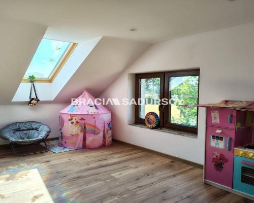 Dom z lokalem usługowym do wykończenia