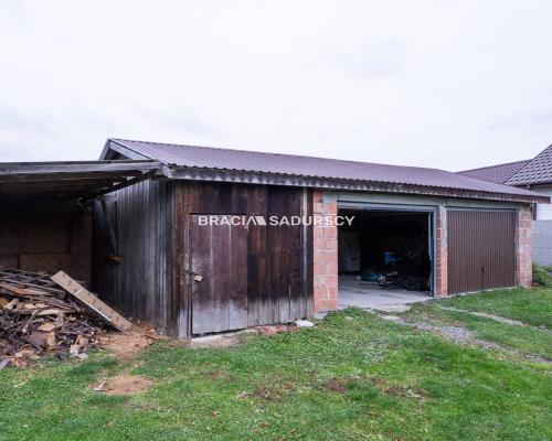 Dom na wsi, działka 8 ar, duży garaż