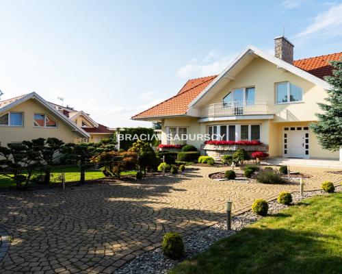 Dom, rezydencja, firma, biura, ogród, inwestycja