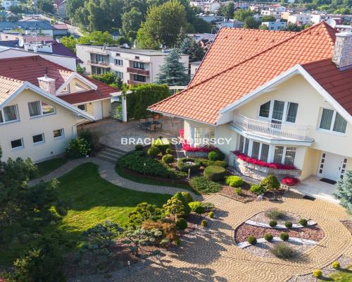 Dom, rezydencja, firma, biura, ogród, inwestycja