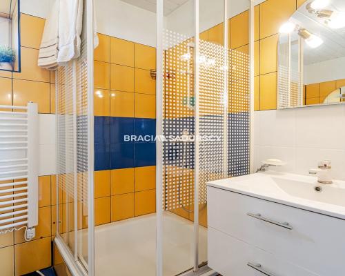 Gotowy do zamieszkania dom na cudownej działce 25a