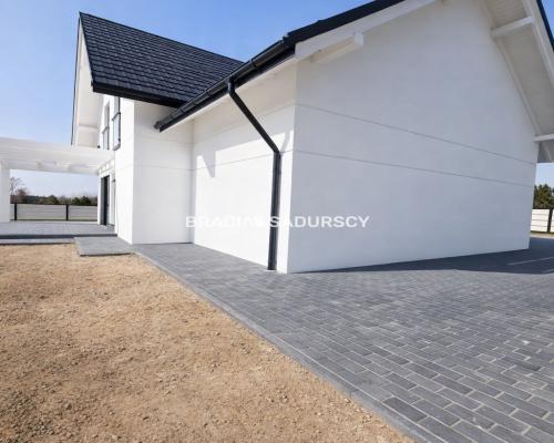 Nowoczesny dom  z ogrodem 155m2