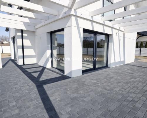 Nowoczesny dom  z ogrodem 155m2