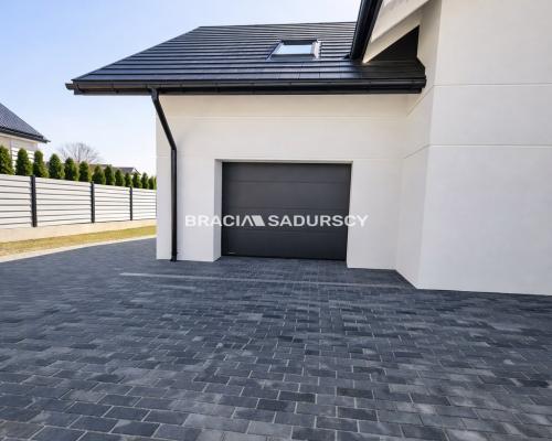 Nowoczesny dom  z ogrodem 155m2